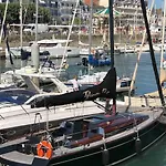 公寓 3tres Beau Logement, Idealement Situe , Plages, Port & Velo A Disp