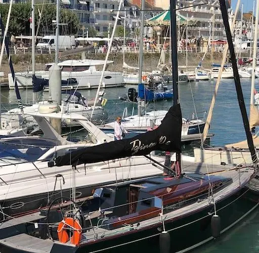 Apartman 3tres Beau Logement, Idealement Situe , Plages, Port & Velo A Disp