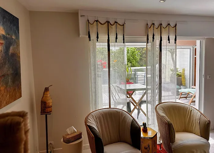 Апартаменты 3tres Beau Logement, Idealement Situe , Plages, Port & Velo A Disp Ла-Боль-Эскублак